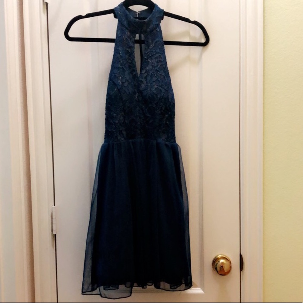 Juniors Homecoming/Formal Dress Short Small